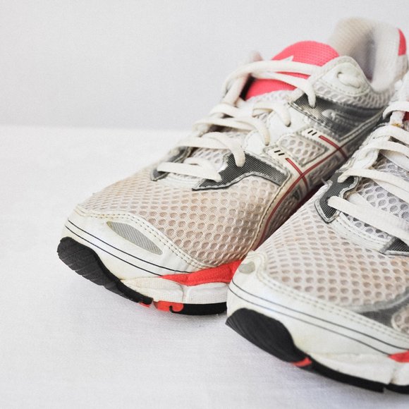 Asics Gel-Cumulus 14 Pink & Silver Sneakers - Picture 12 of 12